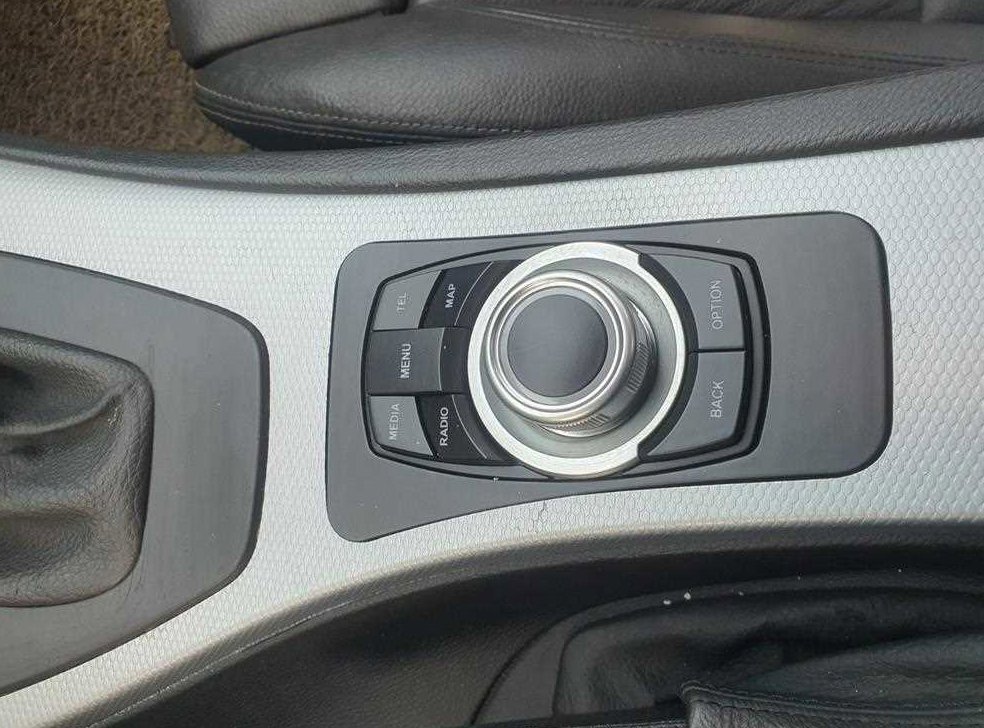 BMW 3시리즈 320d 세단 사진 15