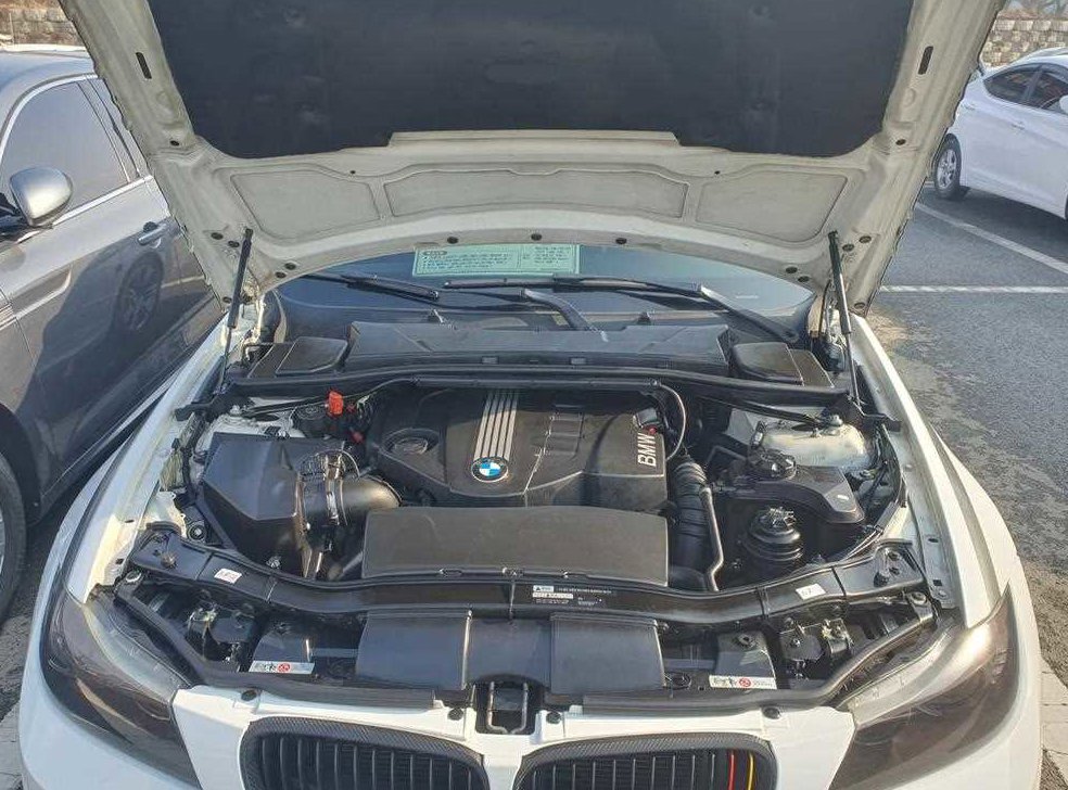 BMW 3시리즈 320d 세단 사진 19