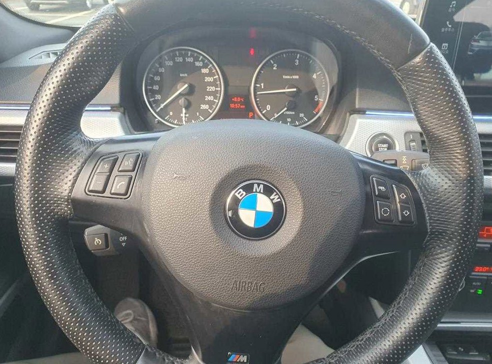 BMW 3시리즈 320d 세단 사진 7