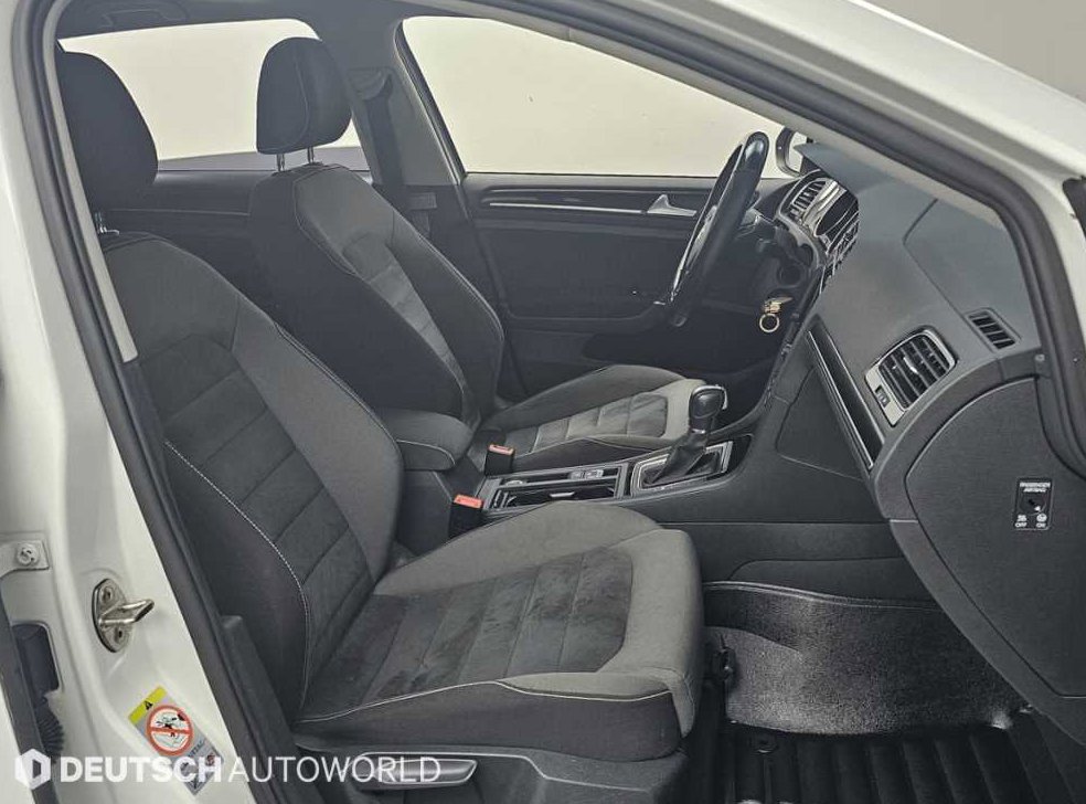 폭스바겐 골프 2.0 TDI 사진 10
