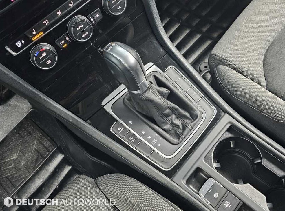 폭스바겐 골프 2.0 TDI 사진 9