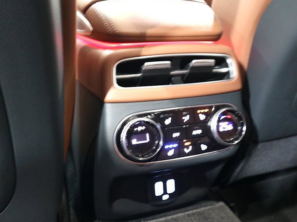 제네시스 GV70 2.5T 가솔린 AWD 사진 18