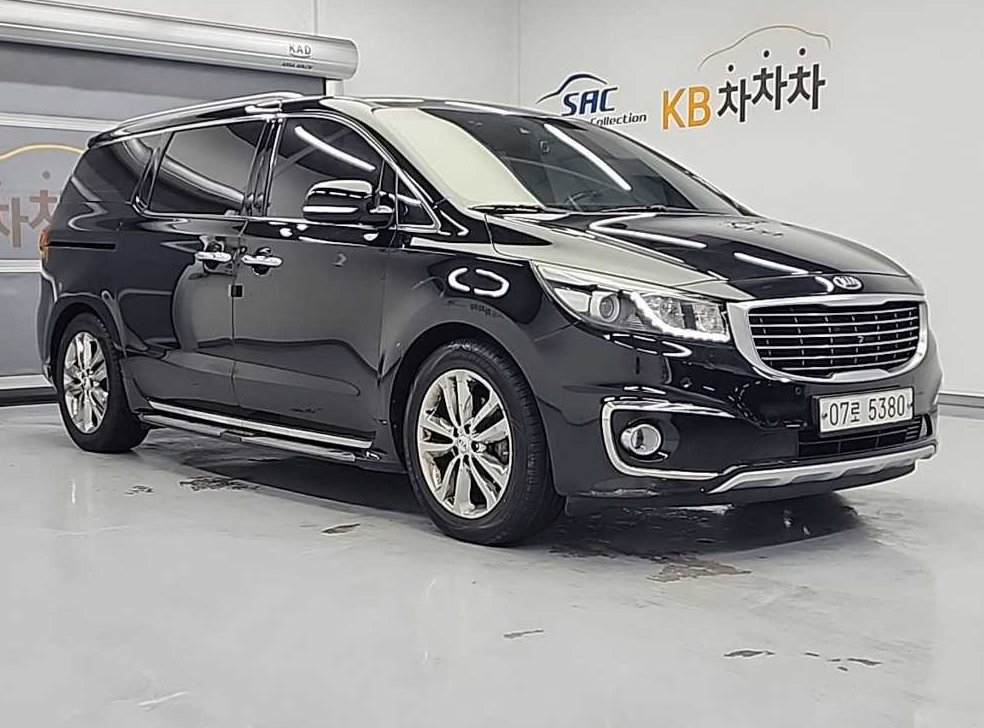 기아 카니발 디젤 9인승 노블레스 스페셜 사진 4