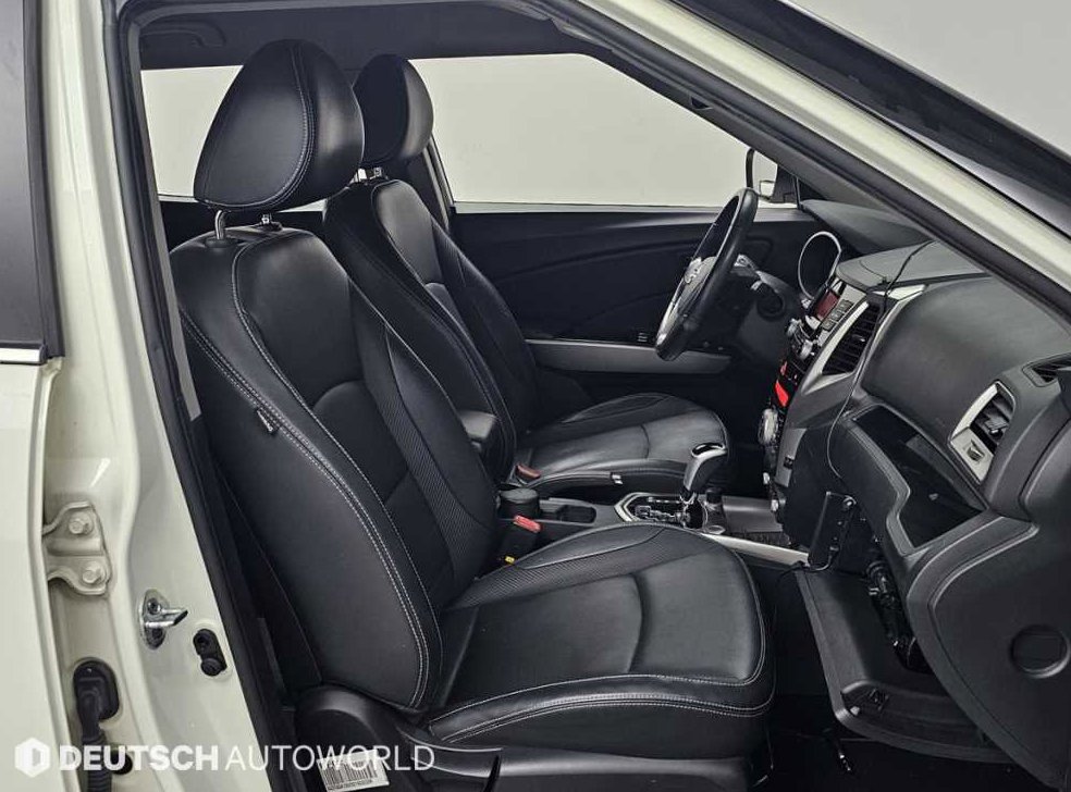 KG모빌리티(쌍용)  티볼리 가솔린 2WD 1.6 VX 사진 10