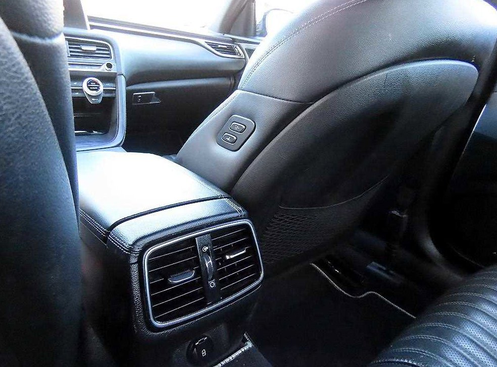 제네시스 G70 2.0T AWD 사진 17