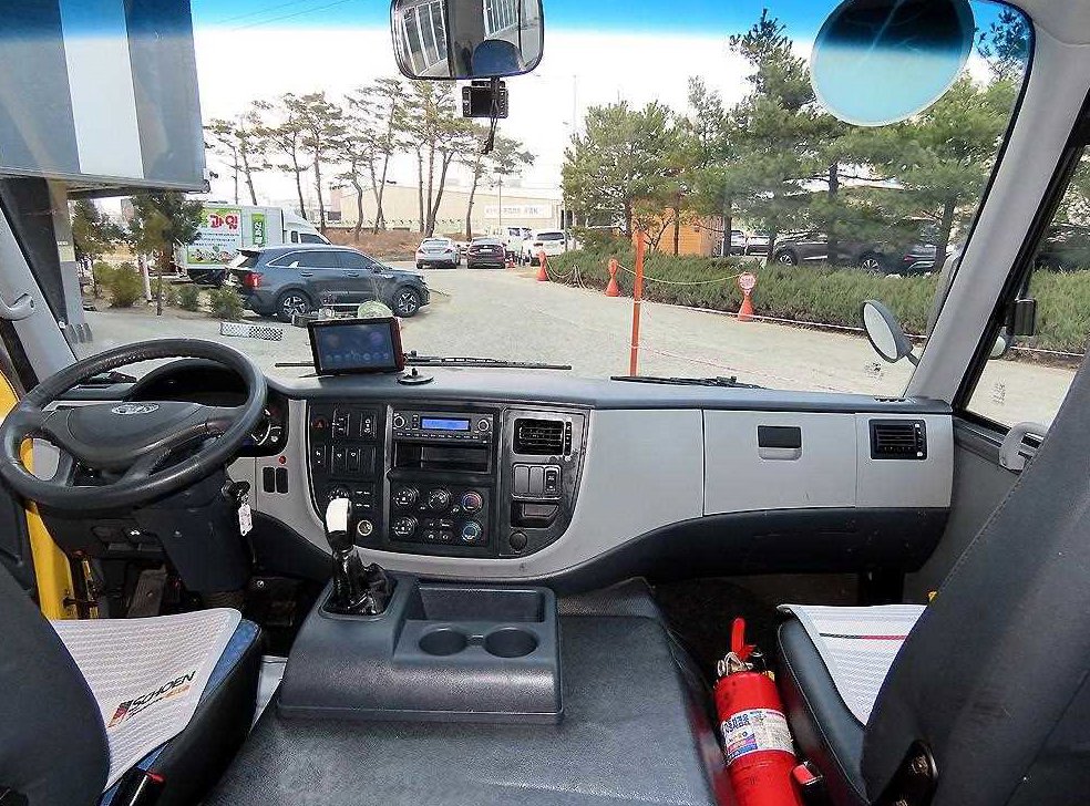 중대형버스 중형대우버스 레스타 39인 사진 8