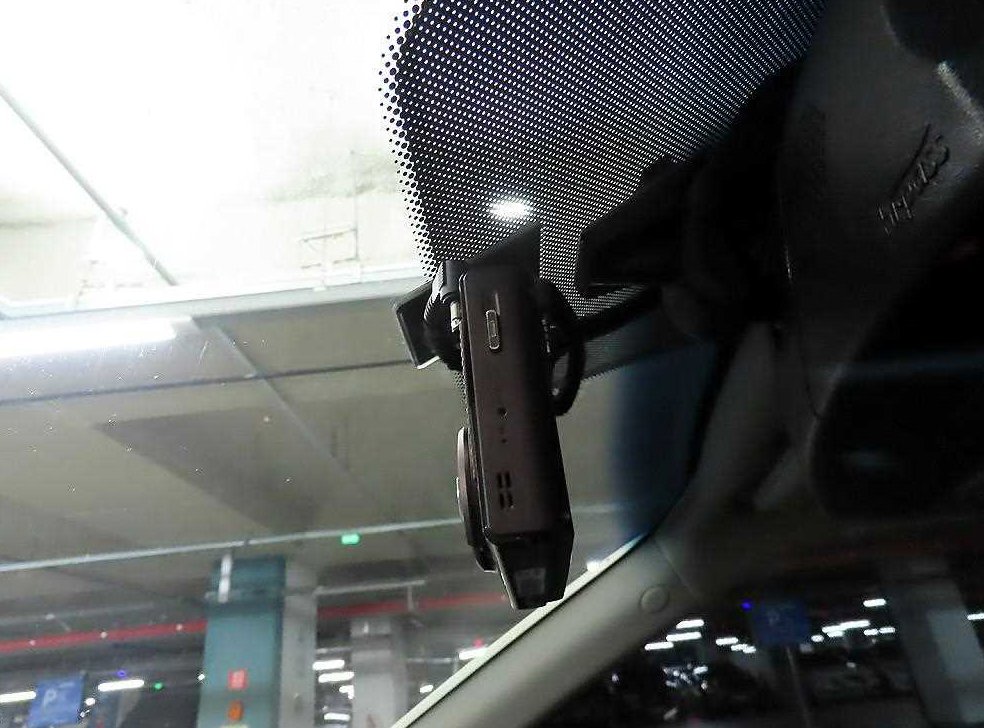 KG모빌리티(쌍용)  코란도 2WD 2.0 CVT 사진 14