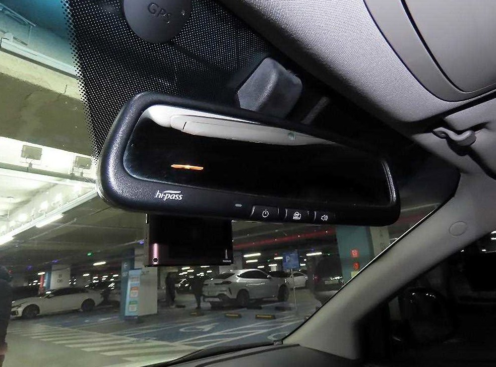 KG모빌리티(쌍용)  코란도 2WD 2.0 CVT 사진 15