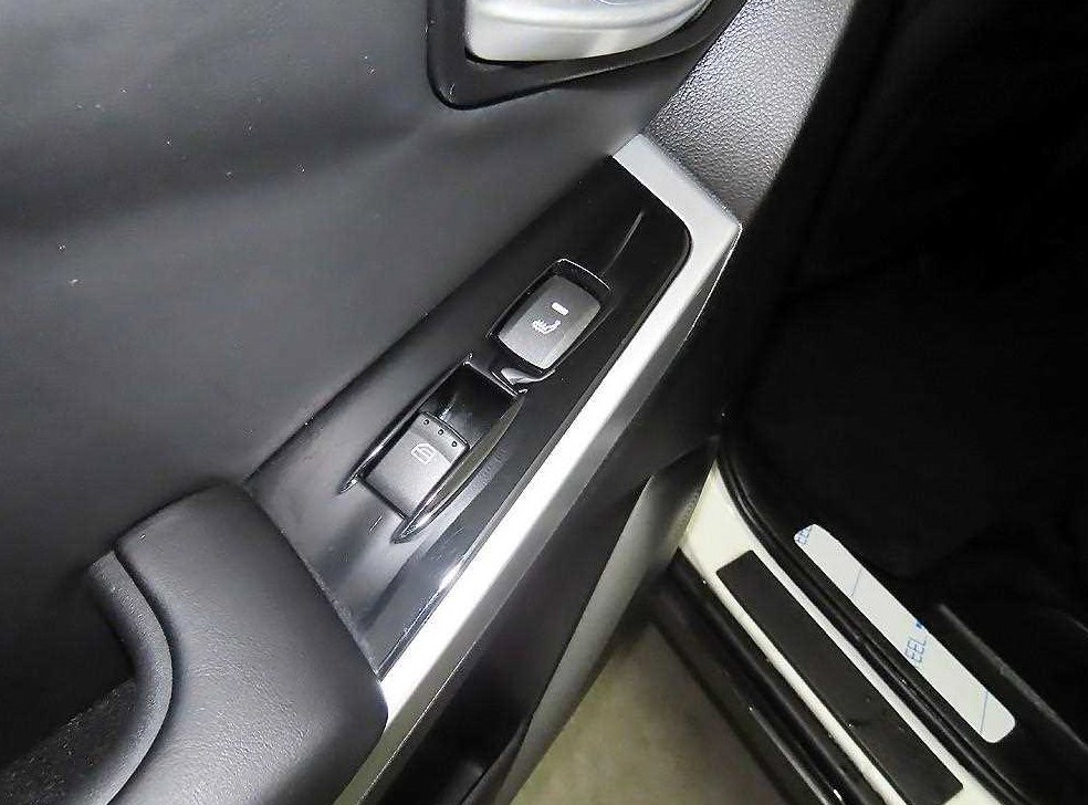 KG모빌리티(쌍용)  코란도 2WD 2.0 CVT 사진 16