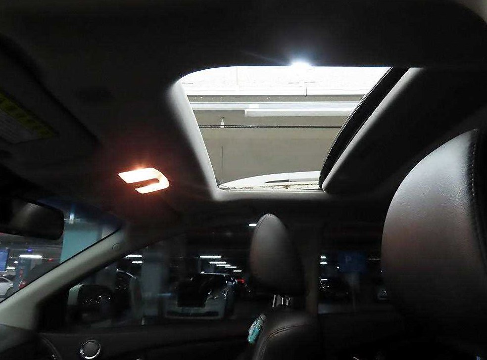 KG모빌리티(쌍용)  코란도 2WD 2.0 CVT 사진 17