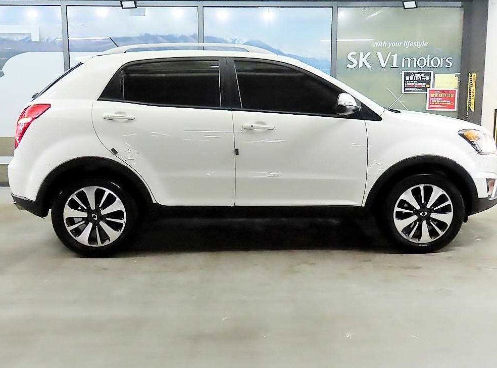 KG모빌리티(쌍용)  코란도 2WD 2.0 CVT 사진 3