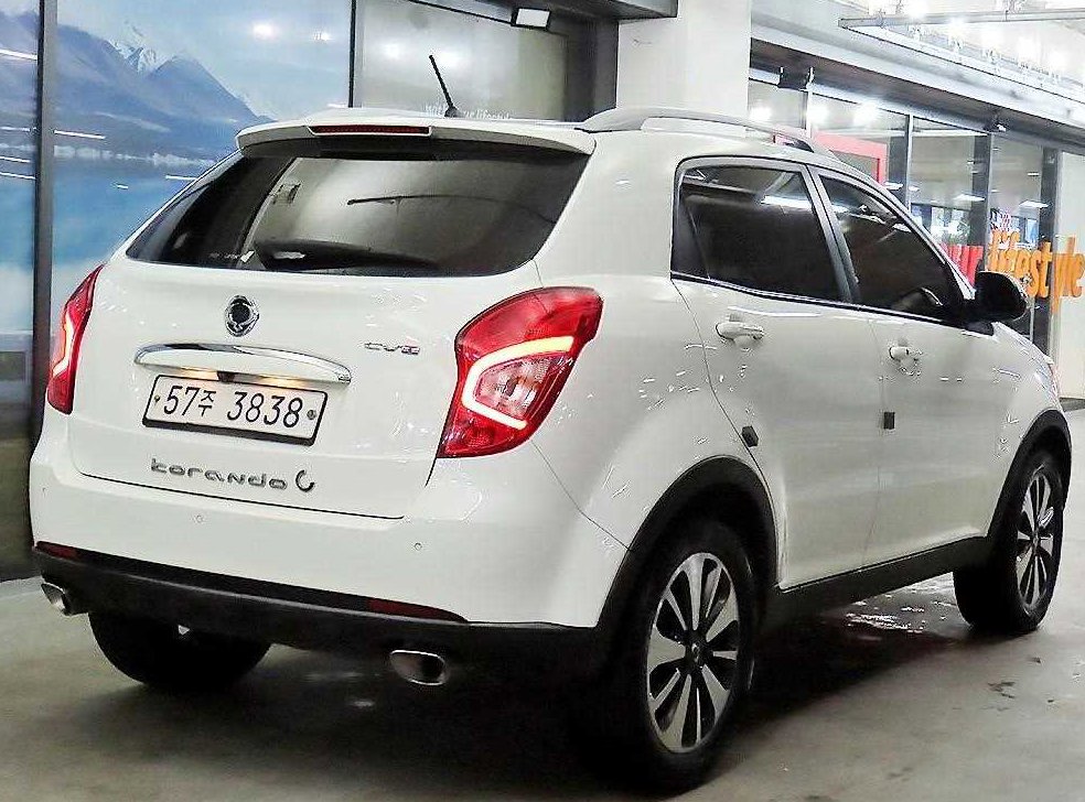 KG모빌리티(쌍용)  코란도 2WD 2.0 CVT 사진 4