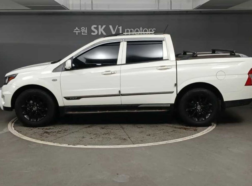 KG모빌리티(쌍용)  코란도 디젤 4WD 익스트림 사진 3
