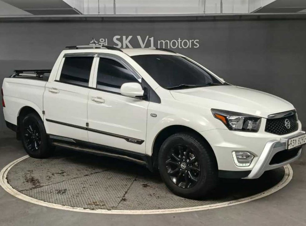 KG모빌리티(쌍용)  코란도 디젤 4WD 익스트림 사진 5