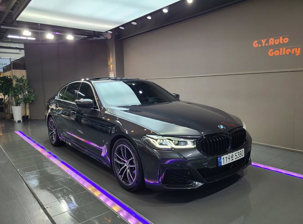 BMW 5시리즈 520i M 스포츠