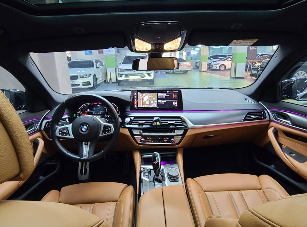 BMW 5시리즈 520i M 스포츠 사진 16