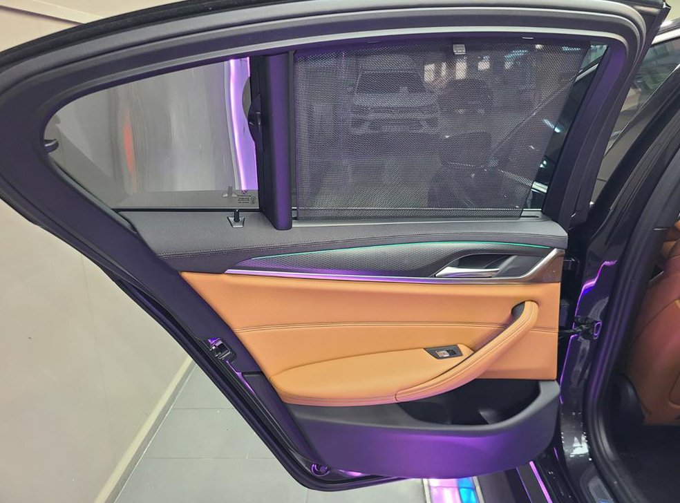 BMW 5시리즈 520i M 스포츠 사진 17