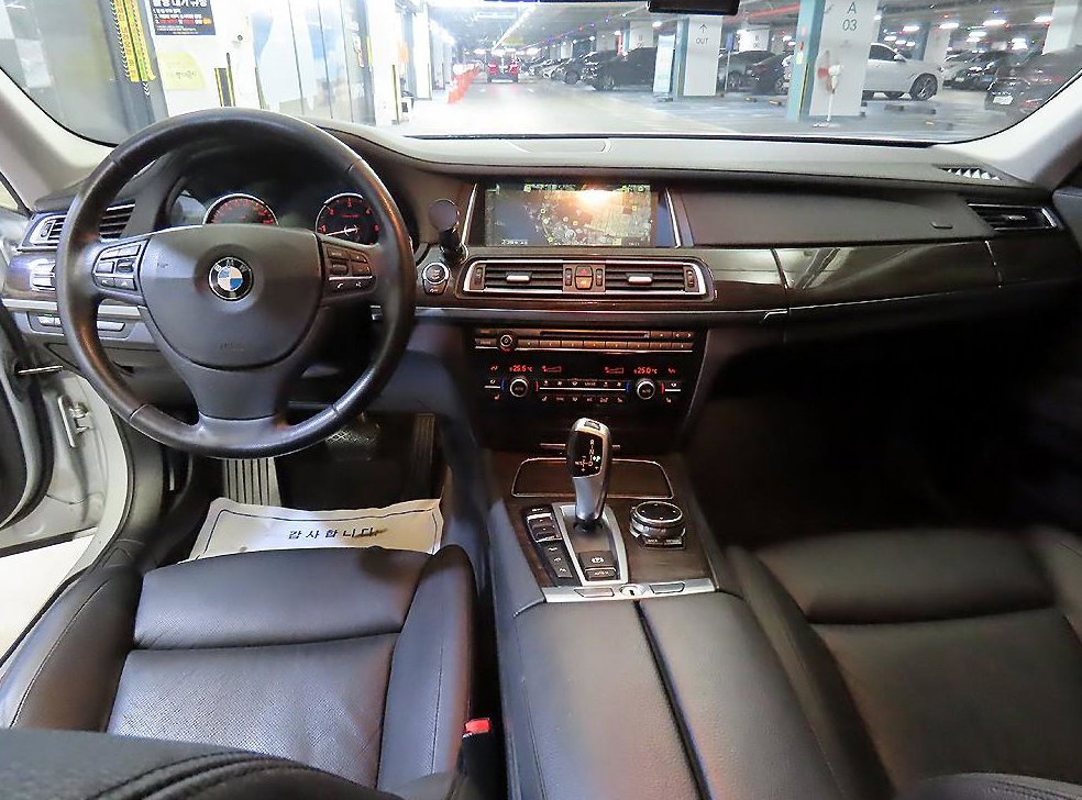 BMW 7시리즈 730 사진 10