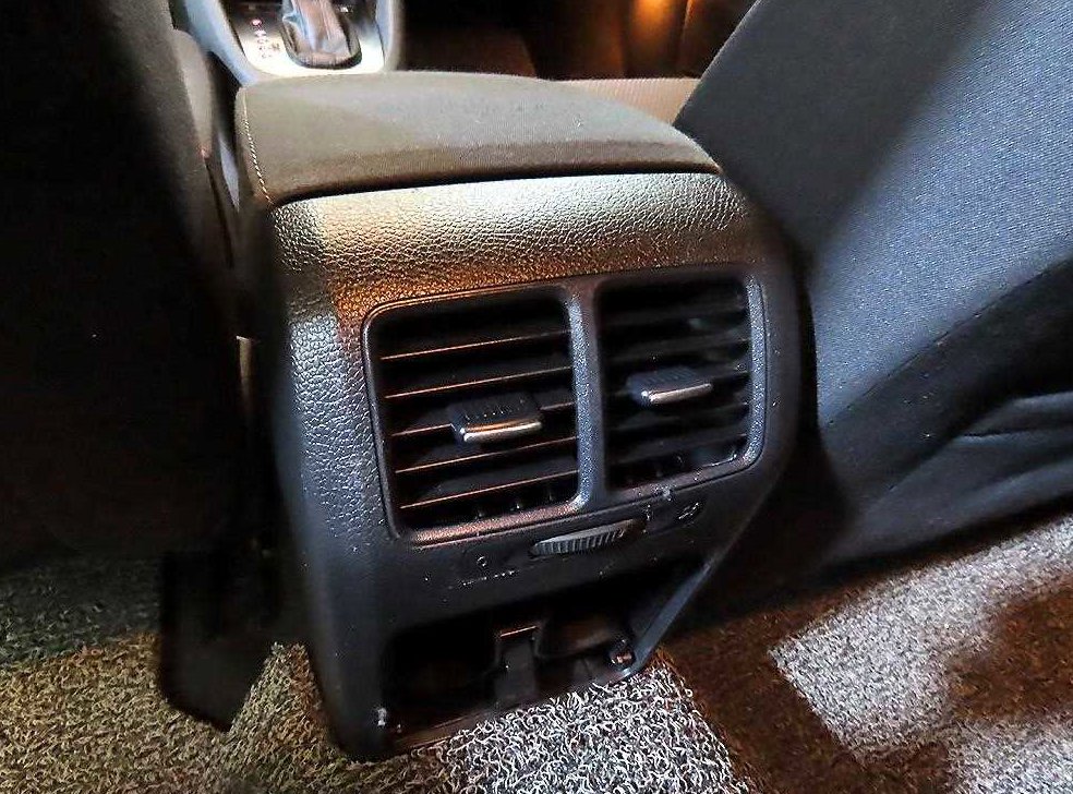 폭스바겐 골프 1.6 TDI 블루모션 사진 11