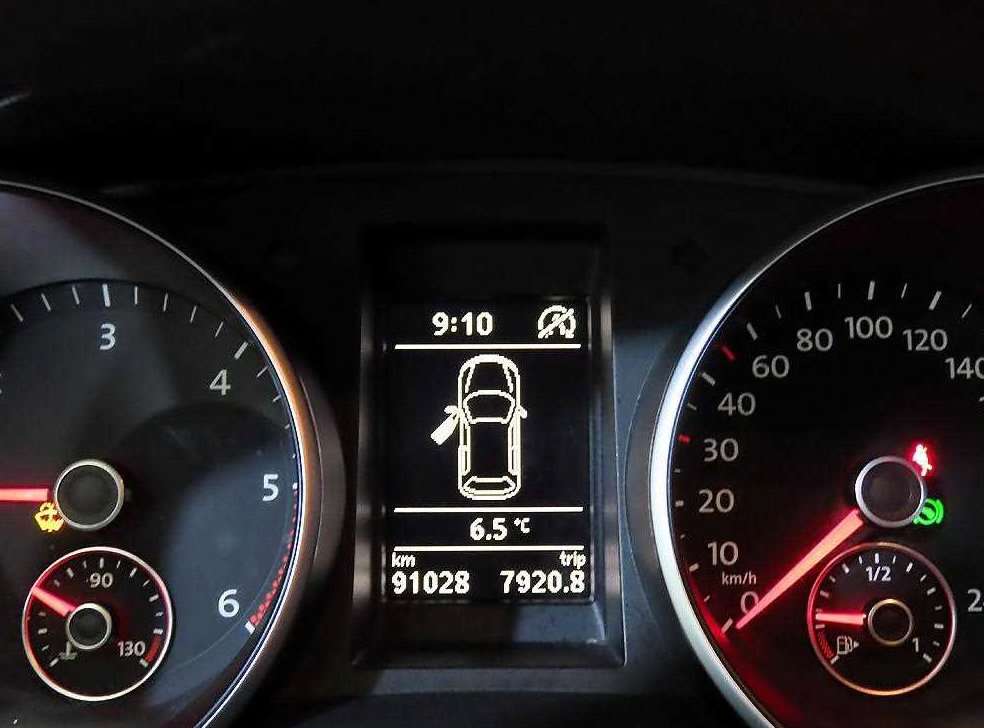 폭스바겐 골프 1.6 TDI 블루모션 사진 7