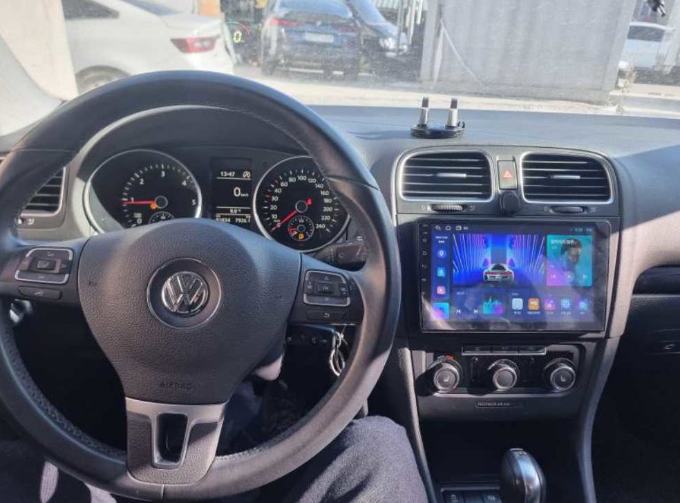 폭스바겐 골프 1.6 TDI 블루모션 사진 8