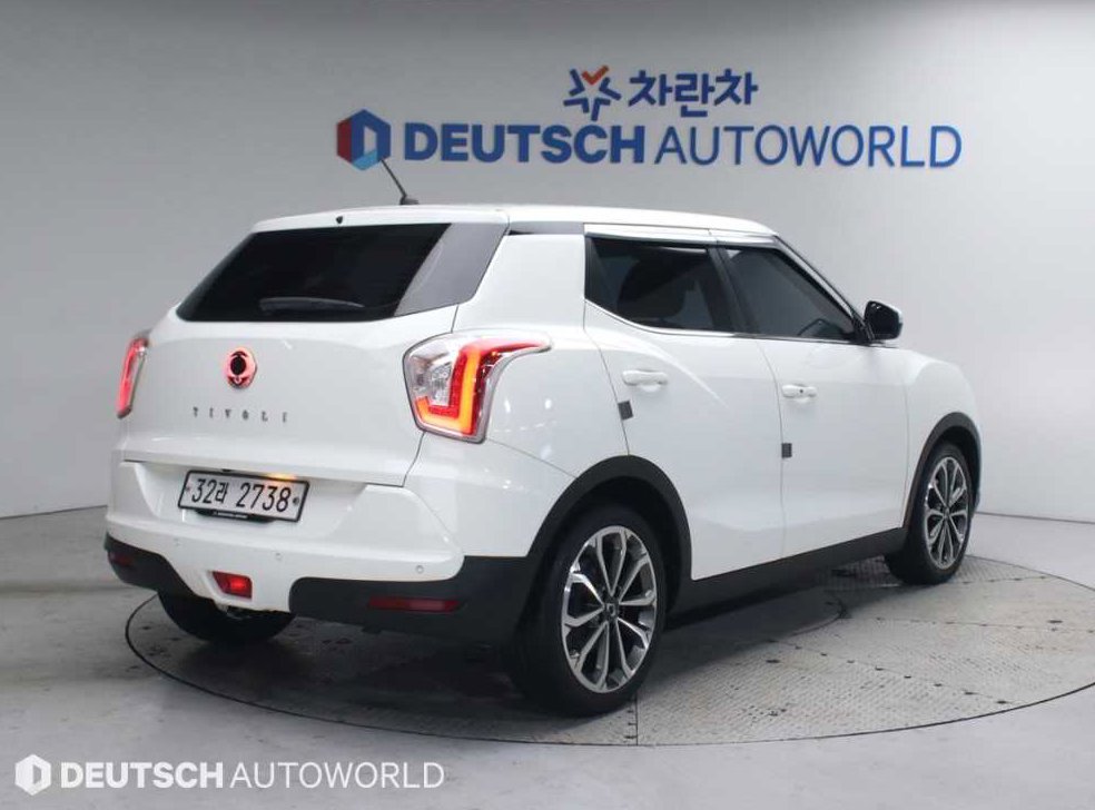 KG모빌리티(쌍용)  티볼리 2WD 가솔린 VX 사진 2