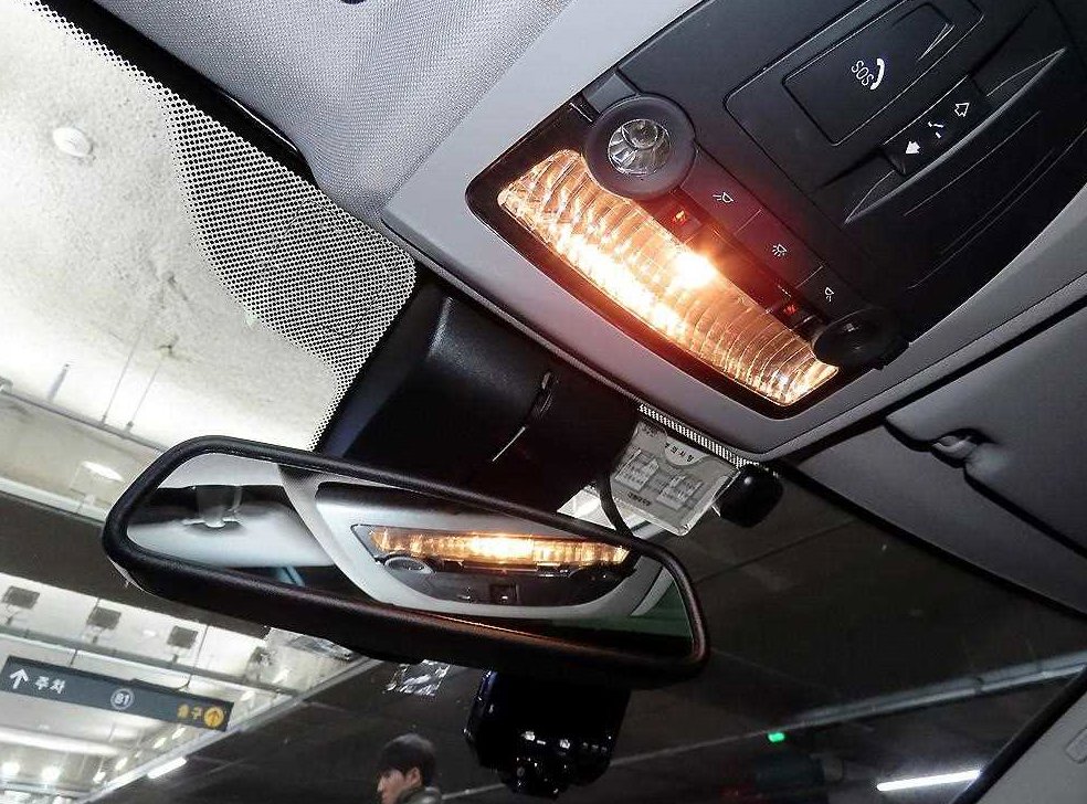 BMW 5시리즈 528i xDrive 사진 15