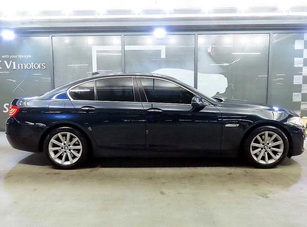 BMW 5시리즈 528i xDrive 사진 3