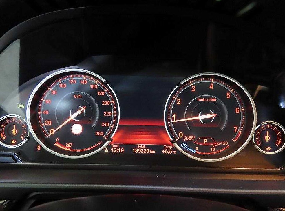 BMW 5시리즈 528i xDrive 사진 9