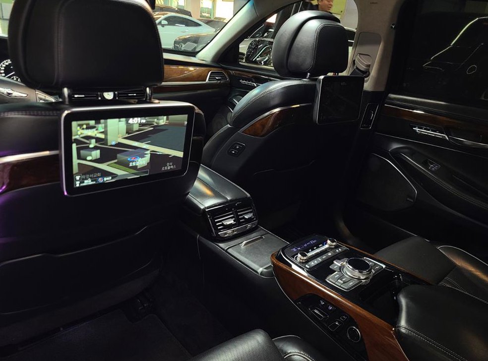 제네시스 EQ900 5.0 GDI AWD 사진 9