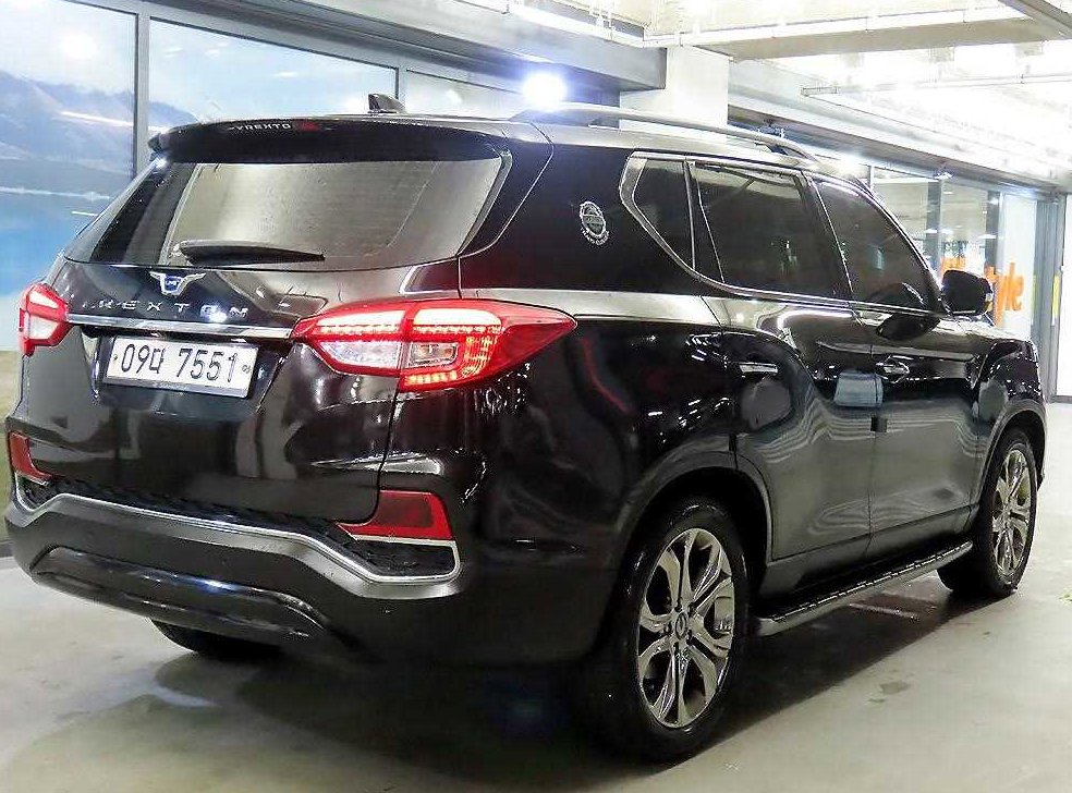 KG모빌리티(쌍용)  렉스턴 디젤 2.2 4WD 사진 4