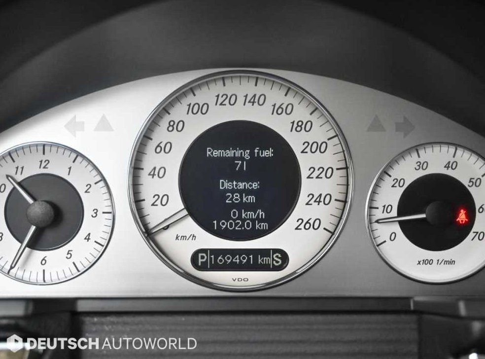 벤츠 E 클래스 E350 4MATIC 사진 8