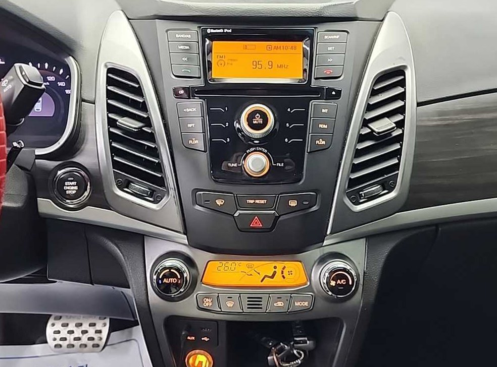 KG모빌리티(쌍용)  코란도 2WD 2.0 RX 사진 10