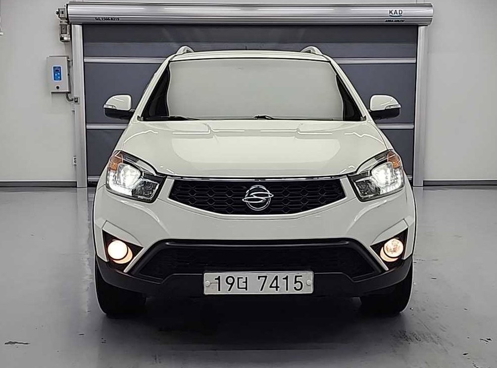 KG모빌리티(쌍용)  코란도 2WD 2.0 RX 사진 2