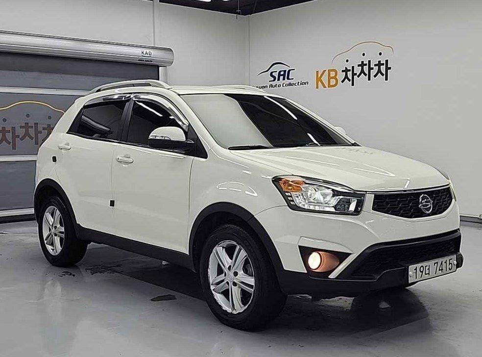 KG모빌리티(쌍용)  코란도 2WD 2.0 RX 사진 4