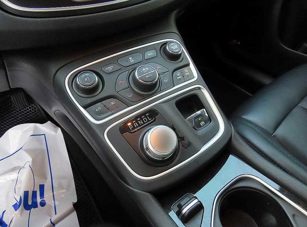 크라이슬러 200 2.4 C 사진 10