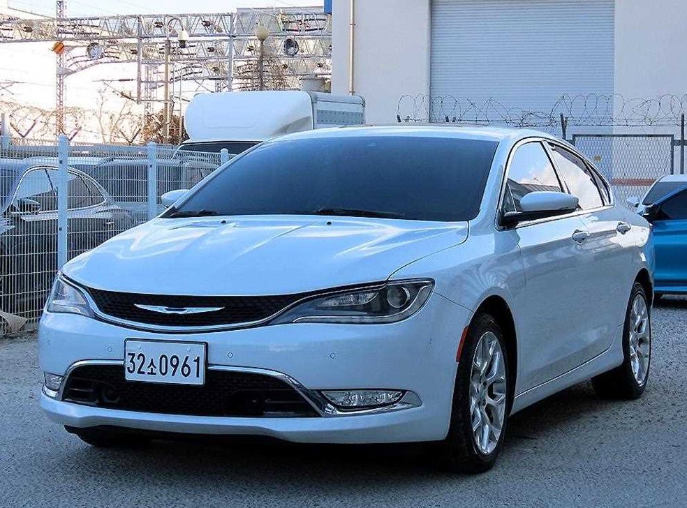 크라이슬러 200 2.4 C 사진 2