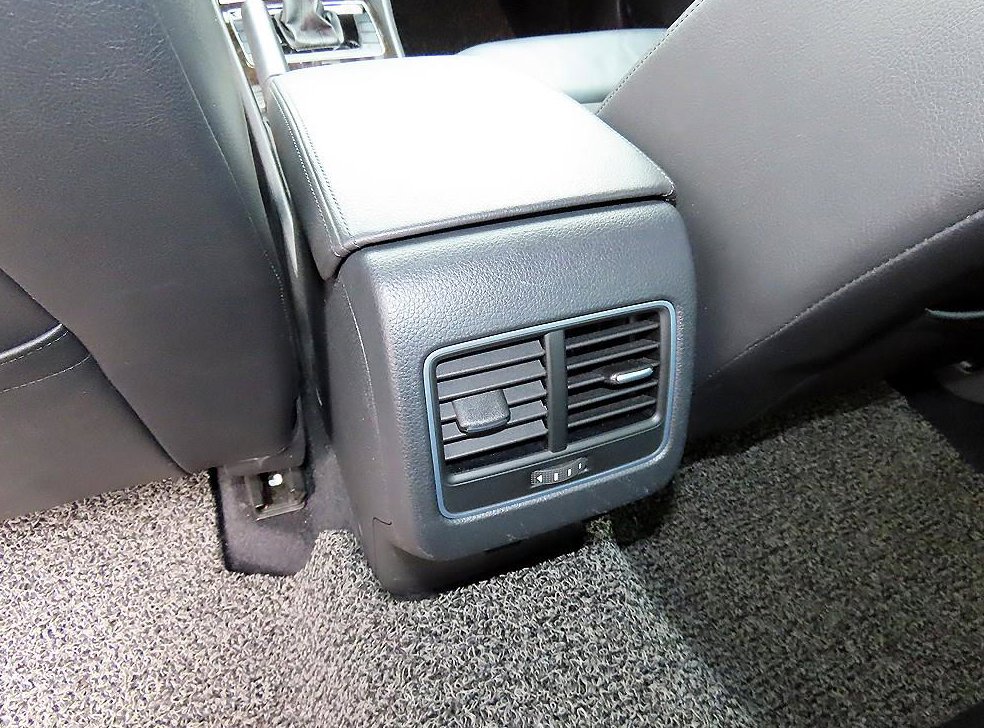 폭스바겐 파사트 2.0 TDI 사진 16