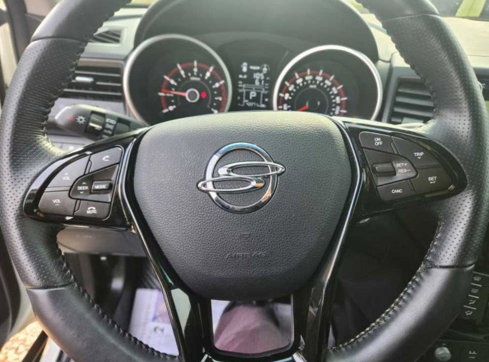 KG모빌리티(쌍용)  티볼리 2WD 가솔린 1.6 IX 사진 11