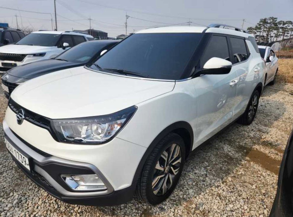 KG모빌리티(쌍용)  티볼리 2WD 가솔린 1.6 IX 사진 4