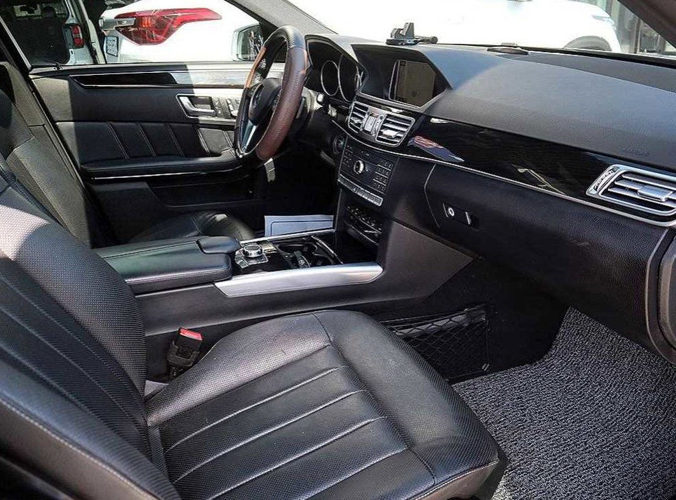벤츠 E 클래스 E350 블루텍 4MATIC 사진 13