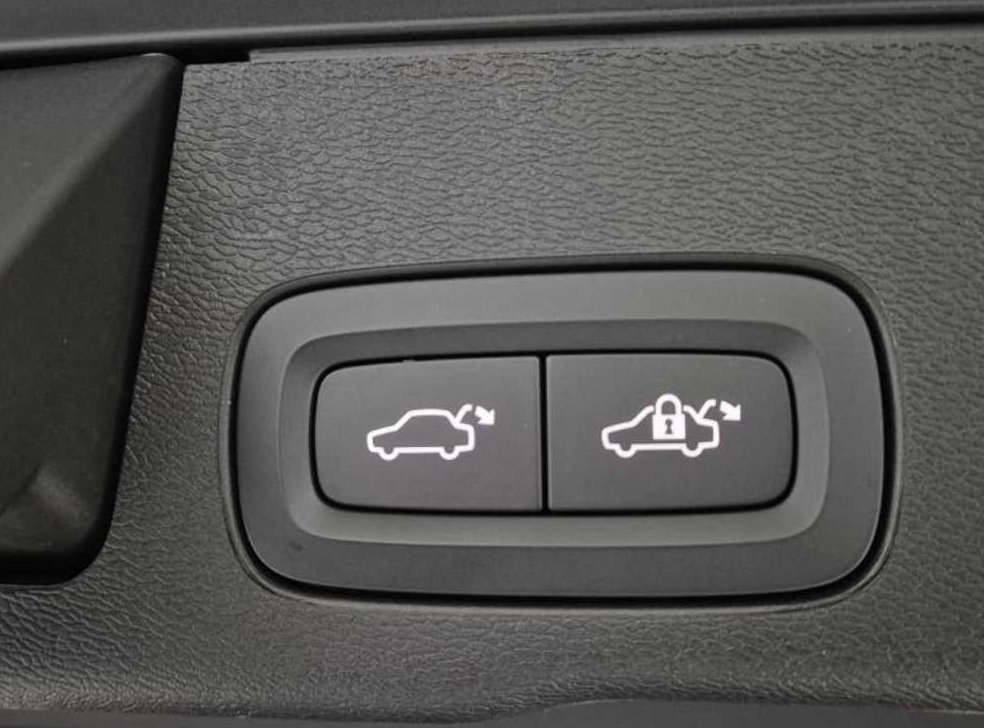 볼보 XC60 B6 AWD 인스크립션 사진 20