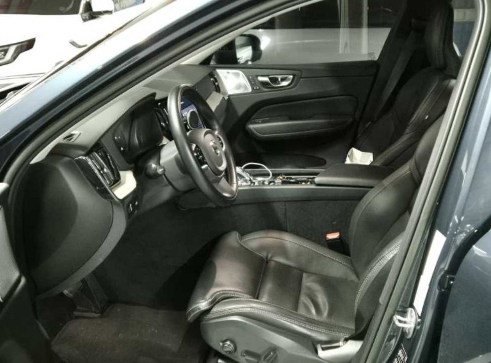 볼보 XC60 B6 AWD 인스크립션 사진 6