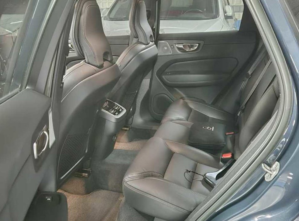 볼보 XC60 B6 AWD 인스크립션 사진 7