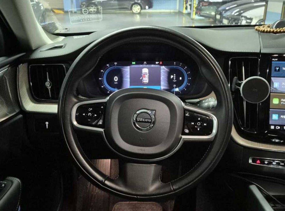볼보 XC60 B6 AWD 인스크립션 사진 9