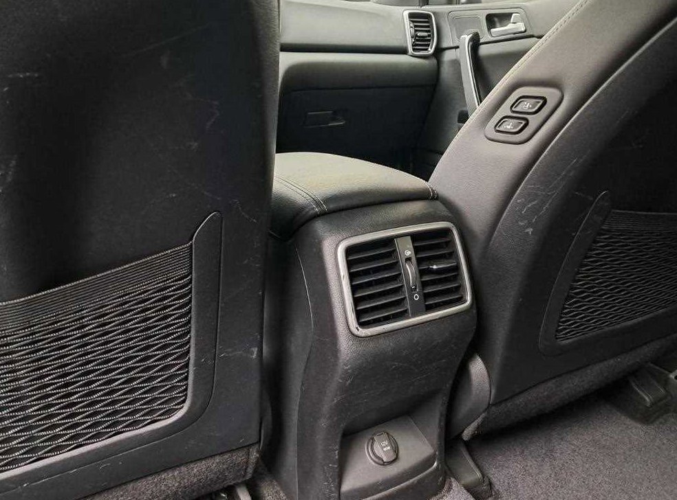 기아 스포티지 2.0 디젤 2WD 사진 16