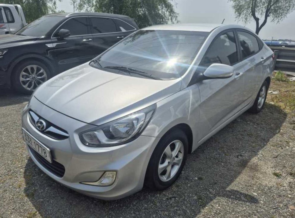 현대 엑센트 1.4VVT 프리미어 사진 2