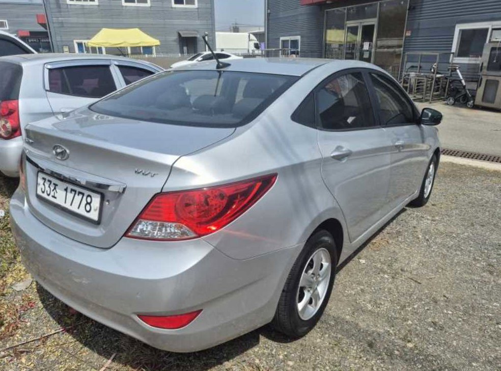 현대 엑센트 1.4VVT 프리미어 사진 6