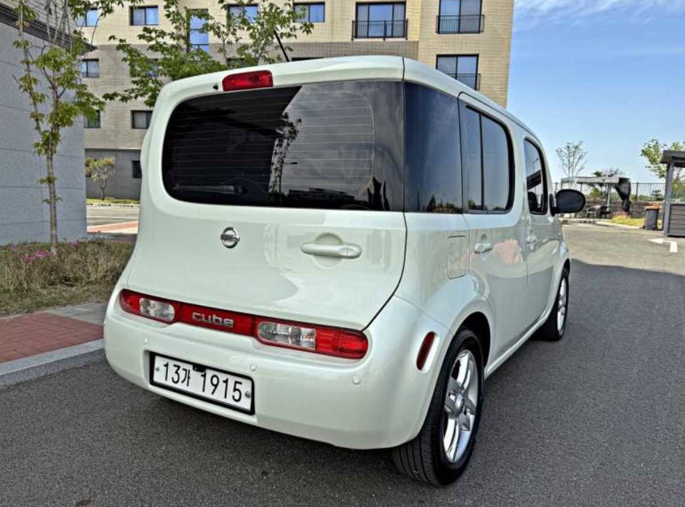 닛산 큐브 1.8 SL 사진 3