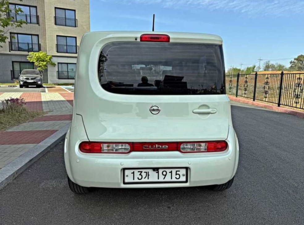 닛산 큐브 1.8 SL 사진 4